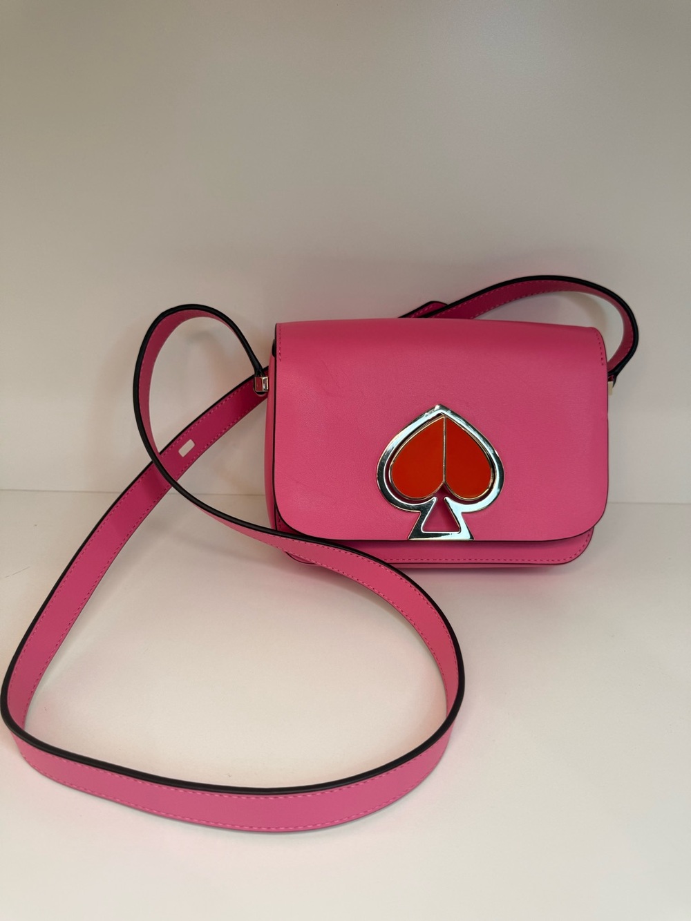 Kate Spade Bright Pink Heart Turnlock Cross Body Bag